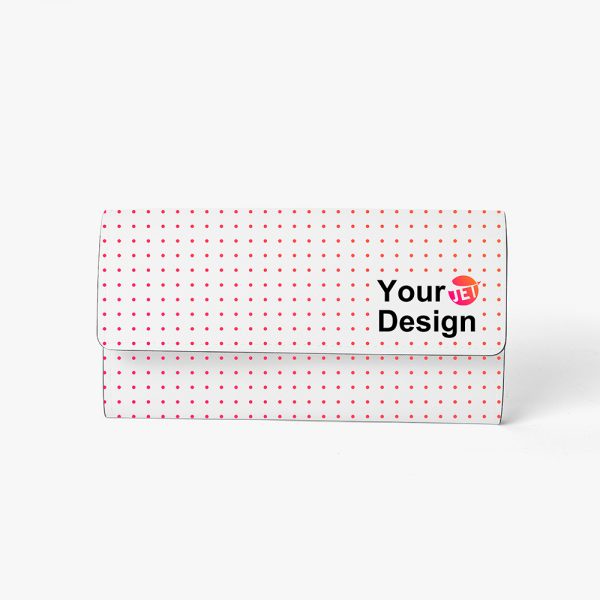 A customizable clutch wallet